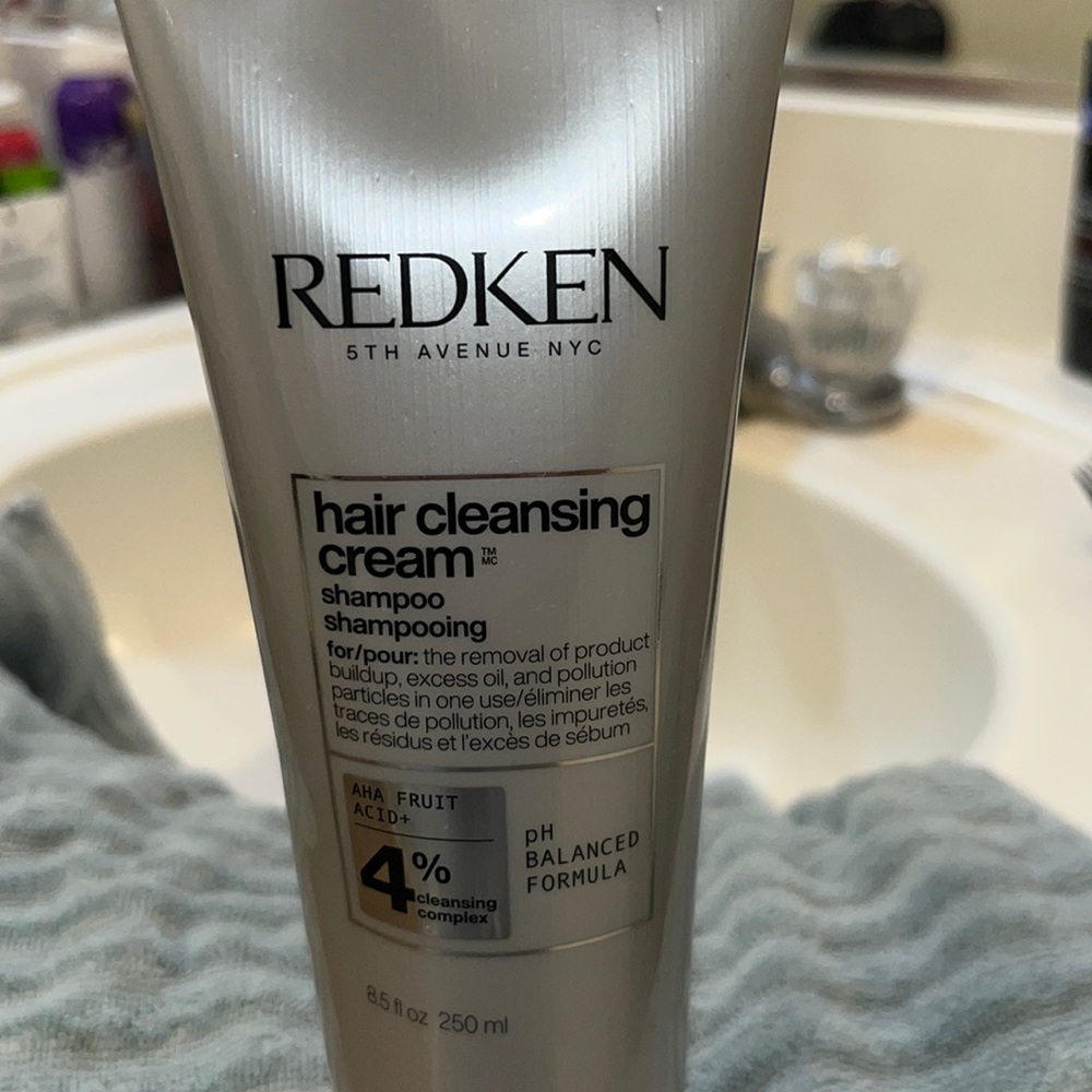 Redken hair cleansing cream 8.5oz